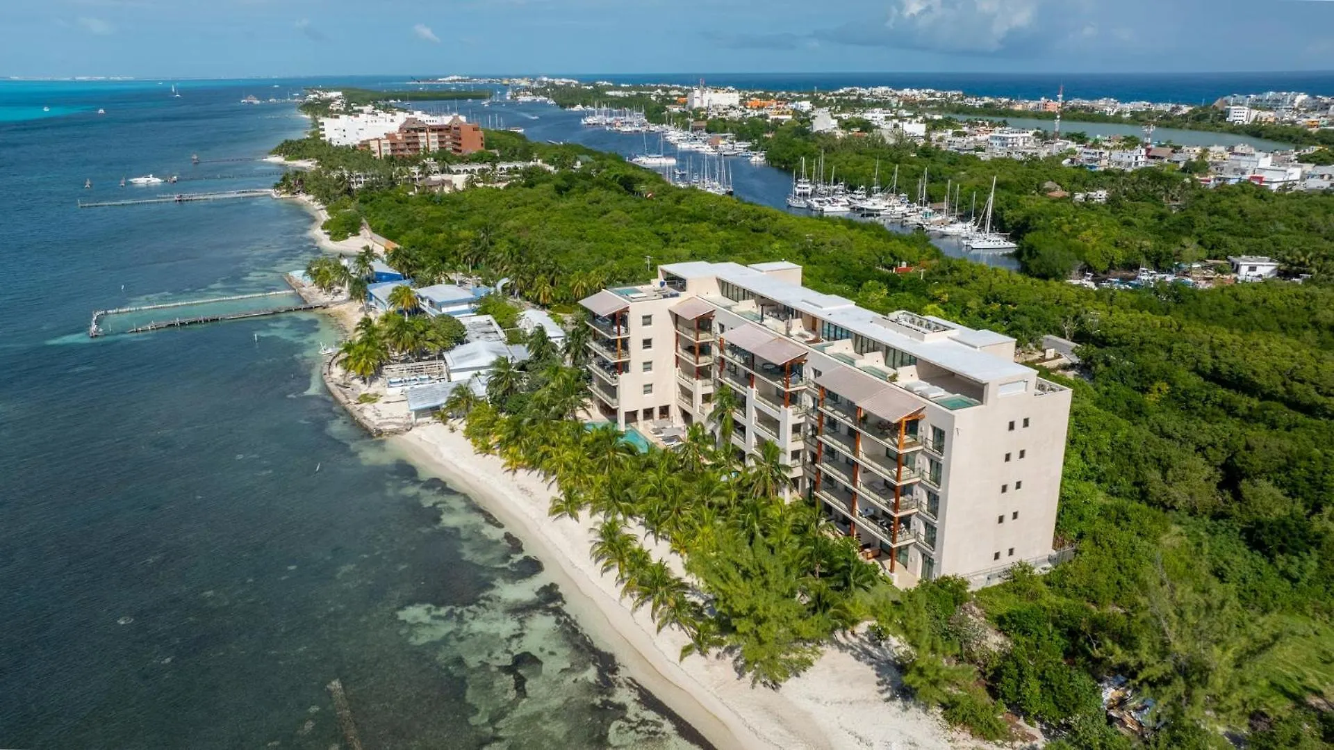 Apartamento 4Br Luxury Beachfront Apt W/ Heated Pool Isla Mujeres