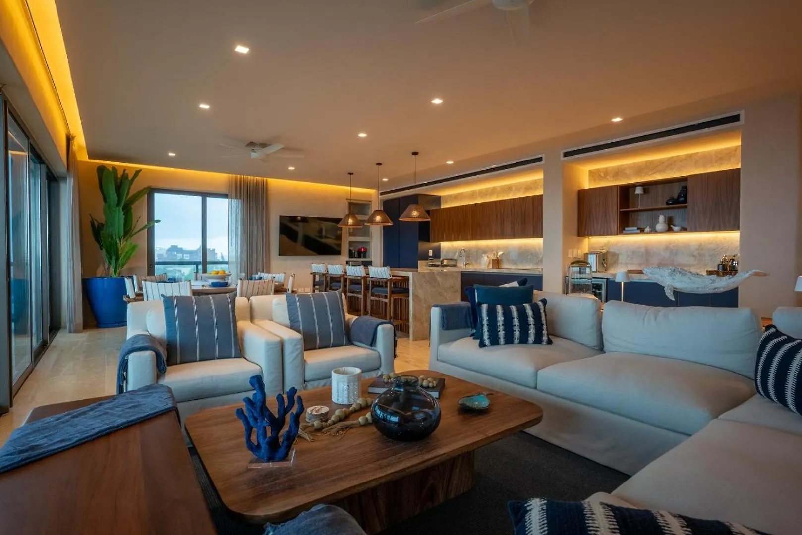 4Br Luxury Beachfront Apt W/ Heated Pool Isla Mujeres México