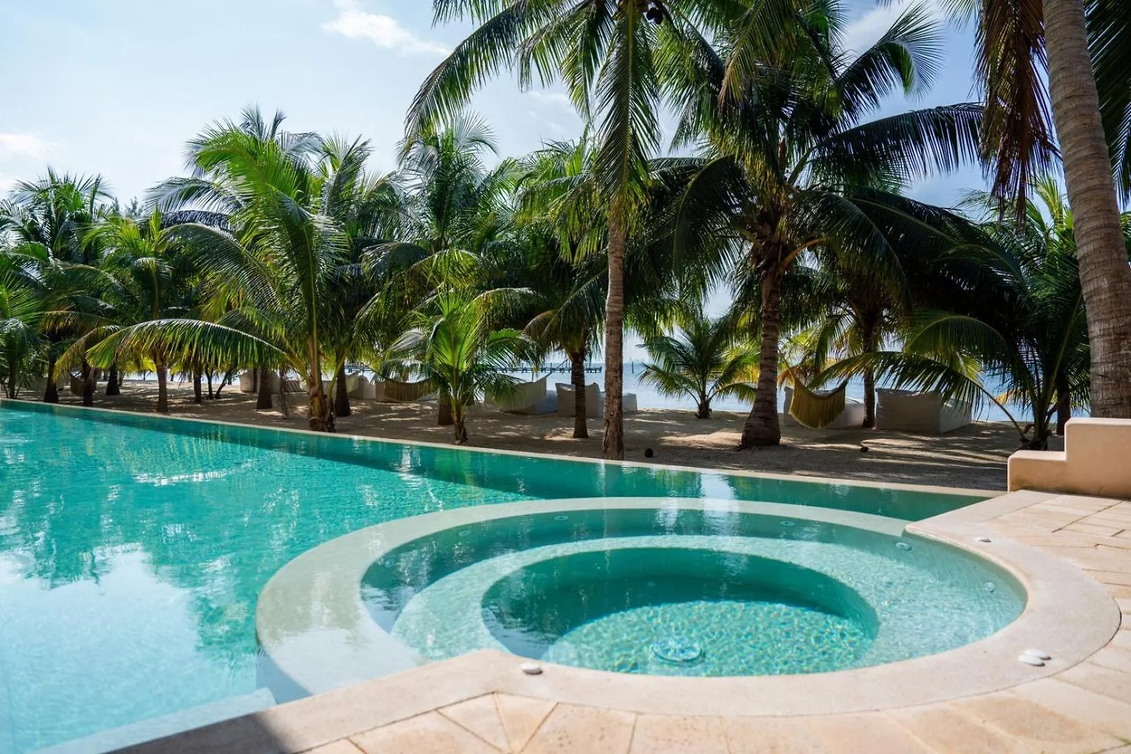 Apartamento 4Br Luxury Beachfront Apt W/ Heated Pool Isla Mujeres